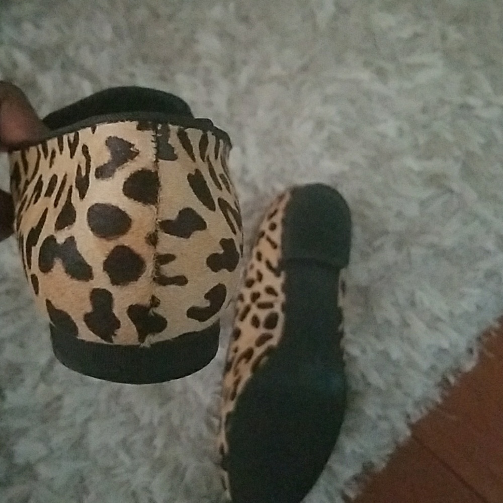 Shoes - Picture 3 of 3
